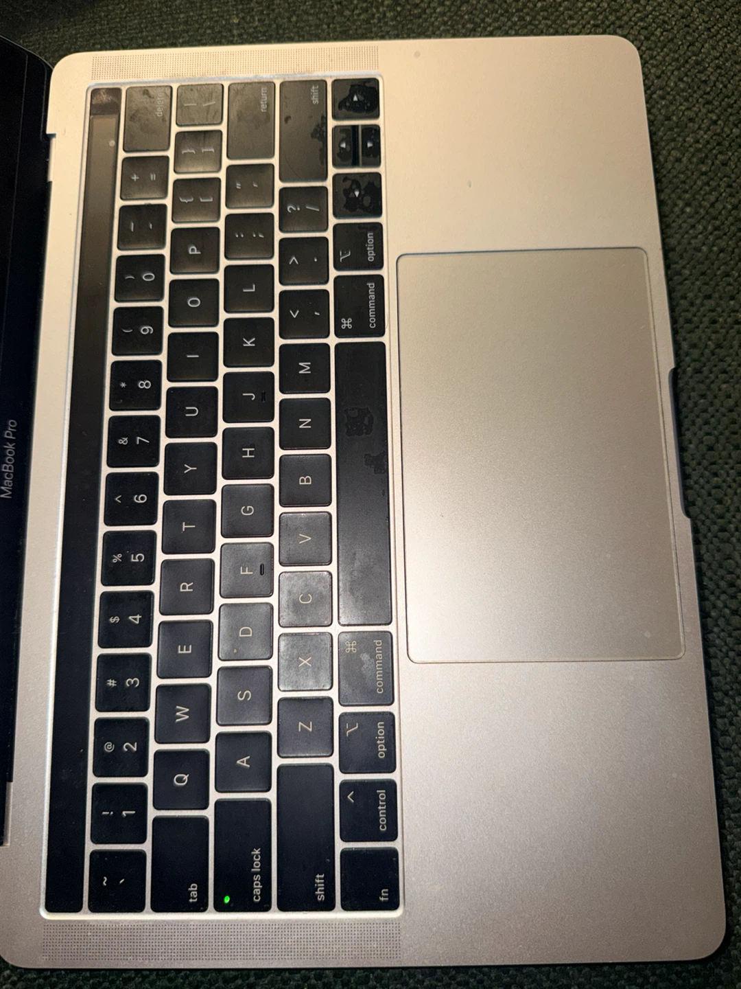 Apple MacBook Pro 13-inch 2019 - photo 4