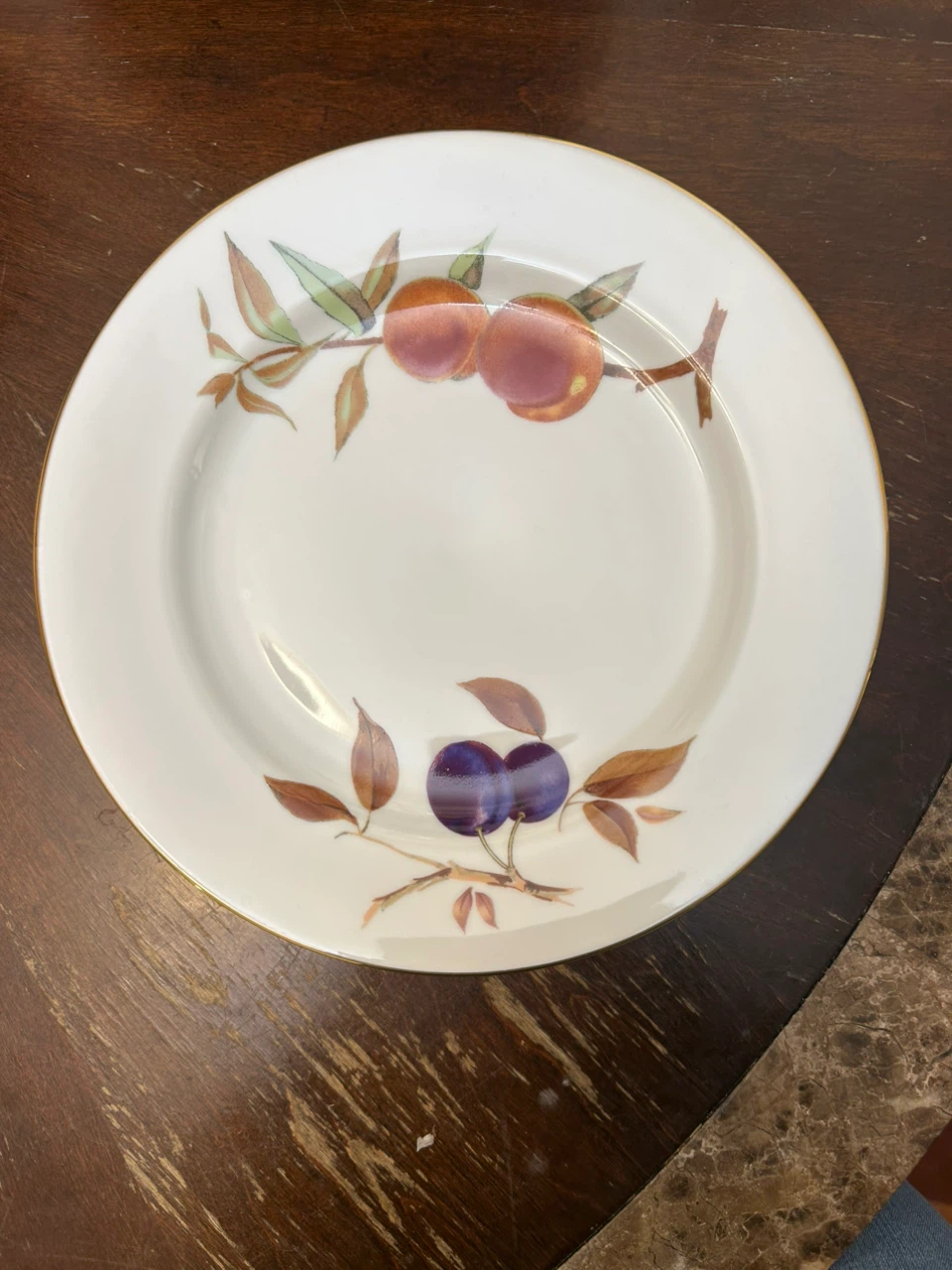 Set of 8 Royal Albert "Old Country Roses" Dinner Plates