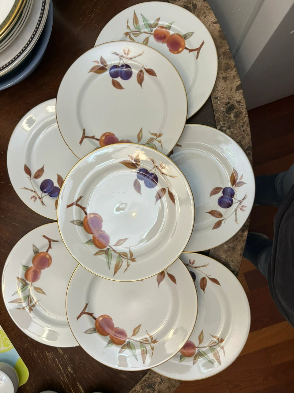 Set of 8 Royal Albert "Old Country Roses" Dinner Plates - photo 2