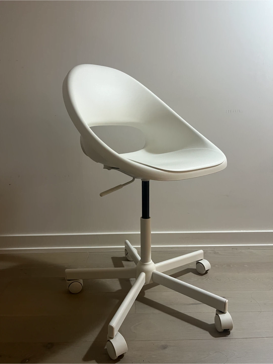 White Office Chair - photo 2
