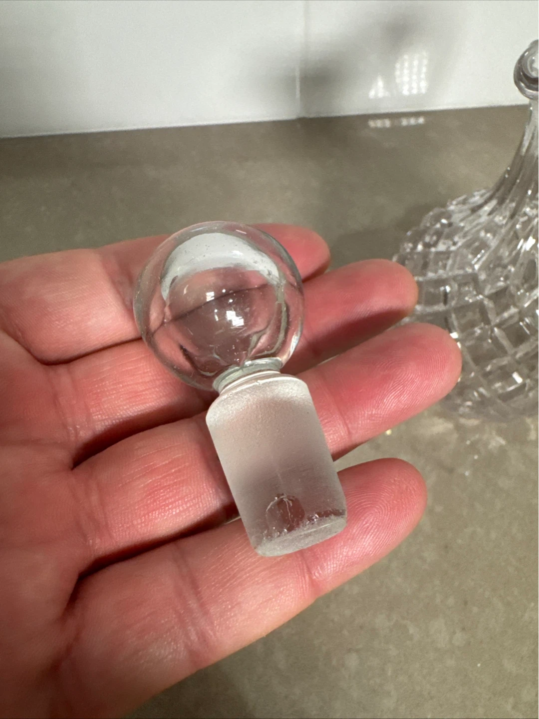 Crystal Glass Decanter with Stopper - photo 4