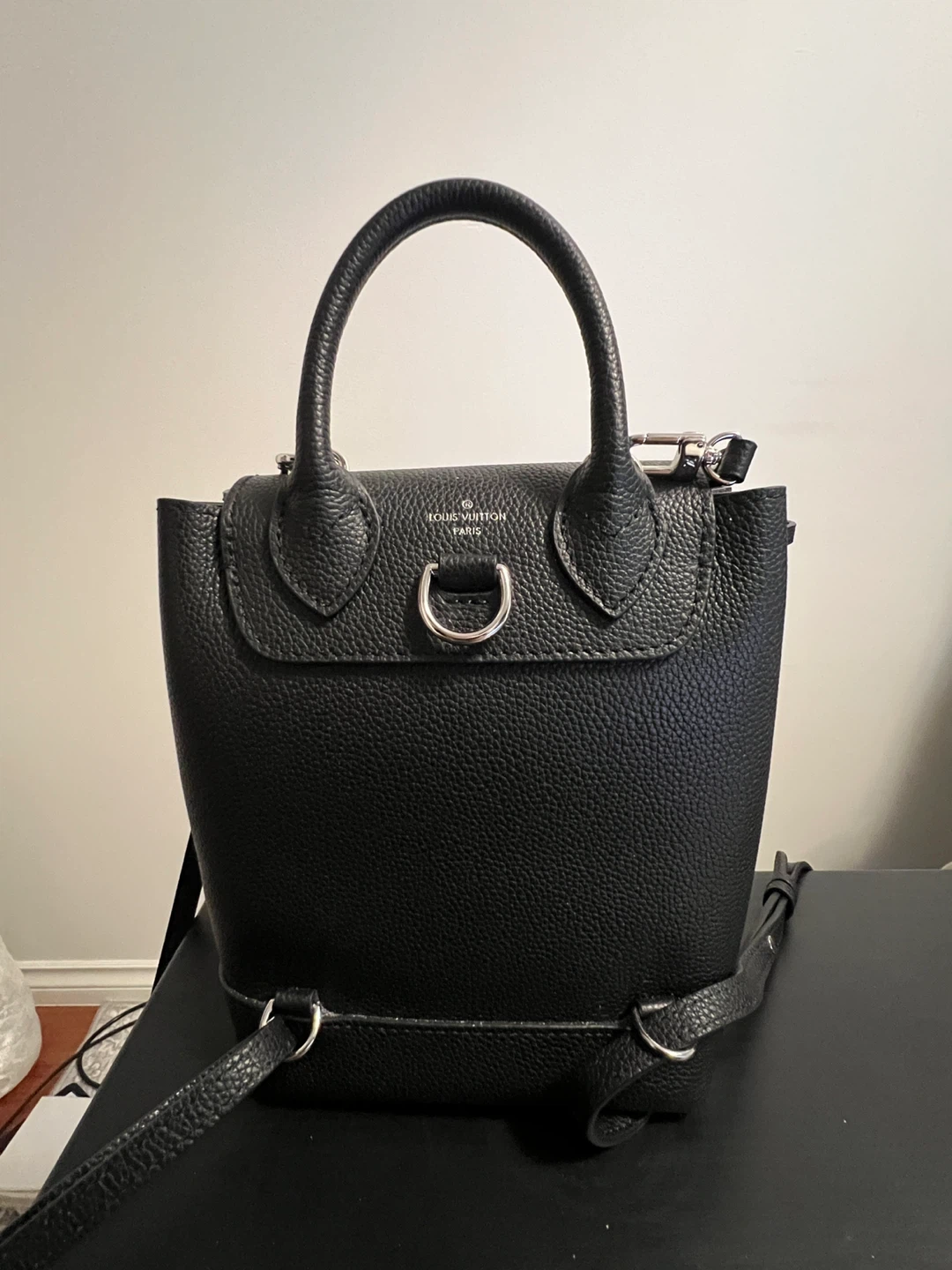 New Top Quality - LV Lock Me Backpack Calfskin Leather - photo 2