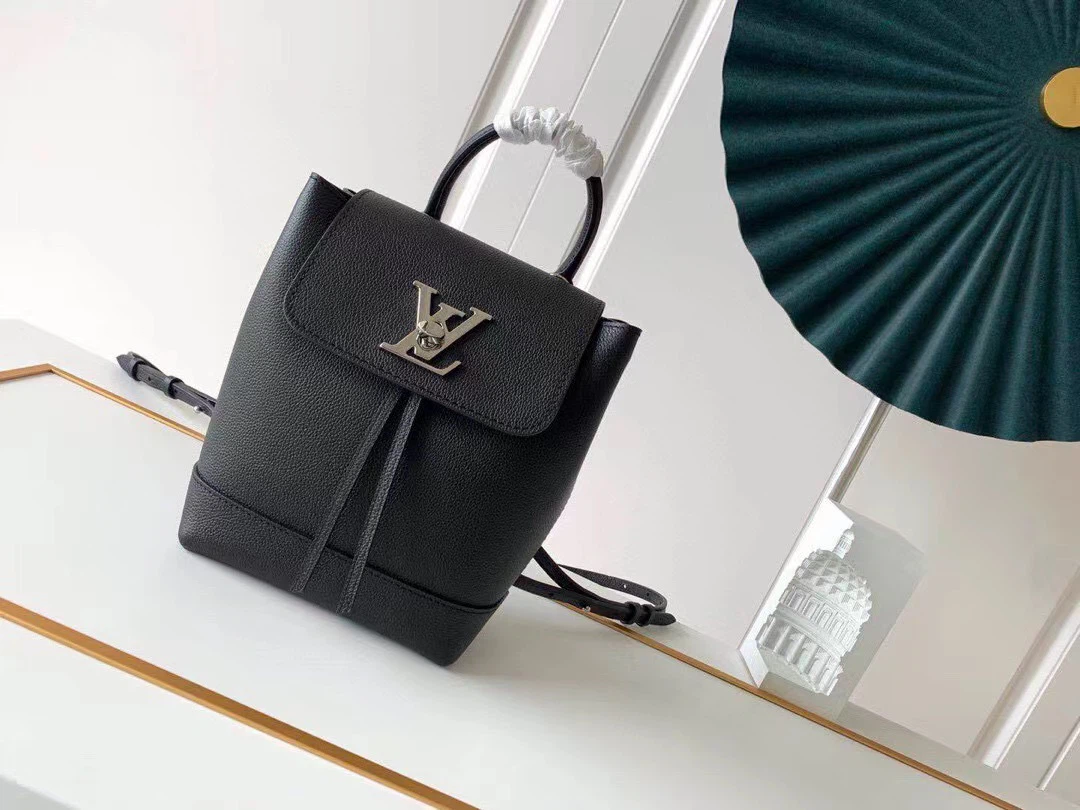New Top Quality - LV Lock Me Backpack Calfskin Leather - photo 5