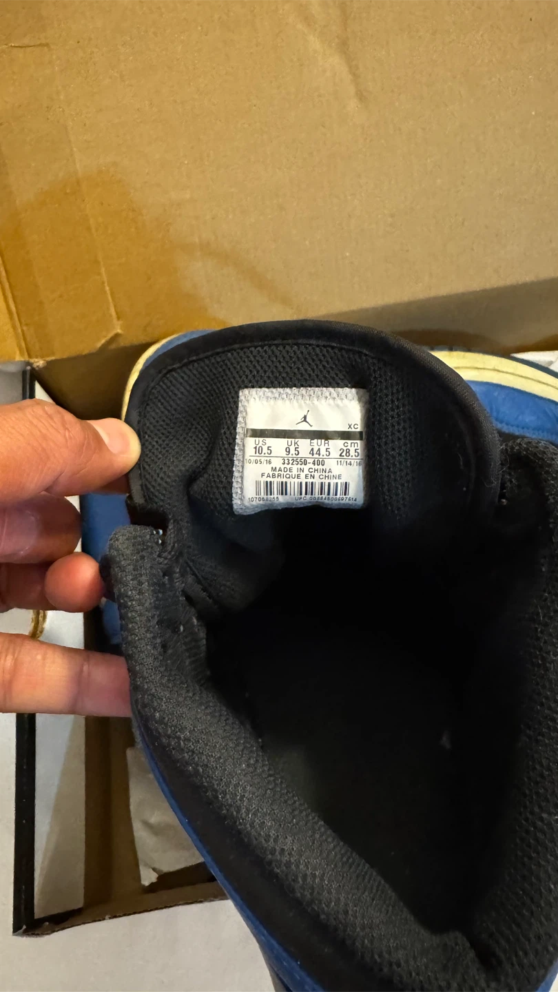 Air Jordan 1 High OG Royal Blue Sneakers - photo 2