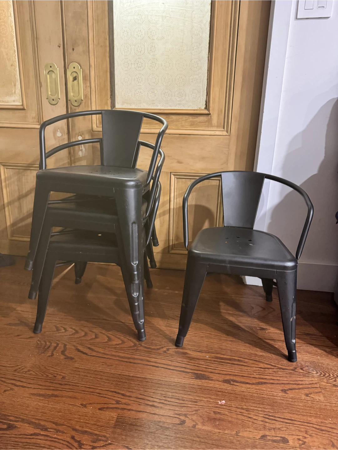 White Metal Square Table and Black Metal Stools - photo 2
