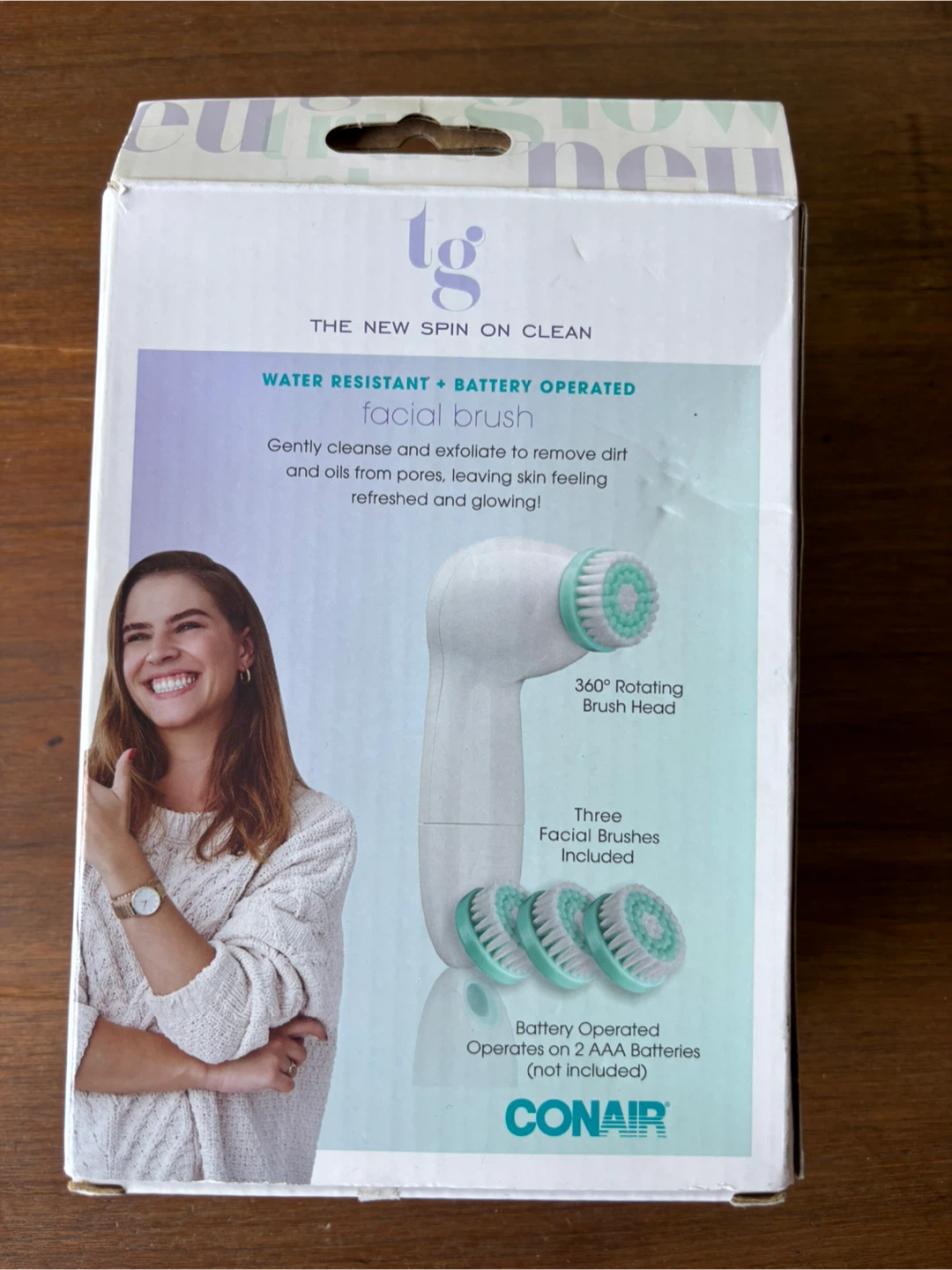 Conair True Glow Facial Brush with 3 Brush Heads - photo 2