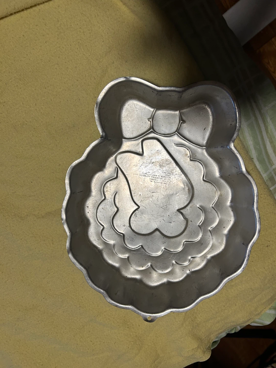 Garfield Cat Shaped Aluminum Cake Pan - photo 2