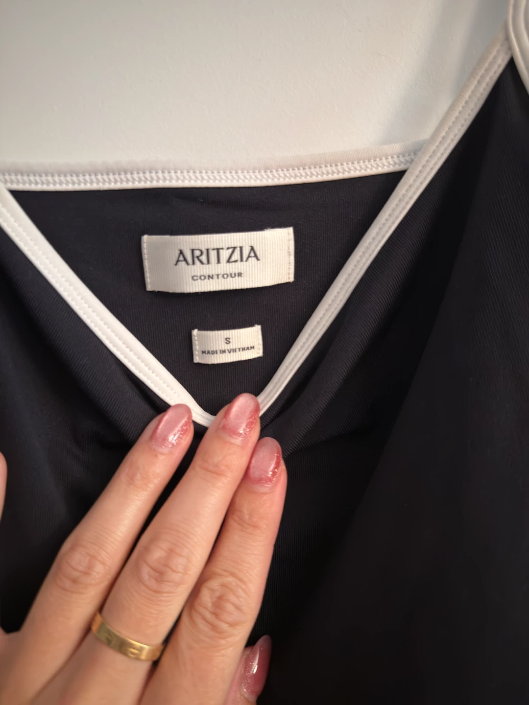 Aritzia Contour Cami Top - Black/White - photo 2
