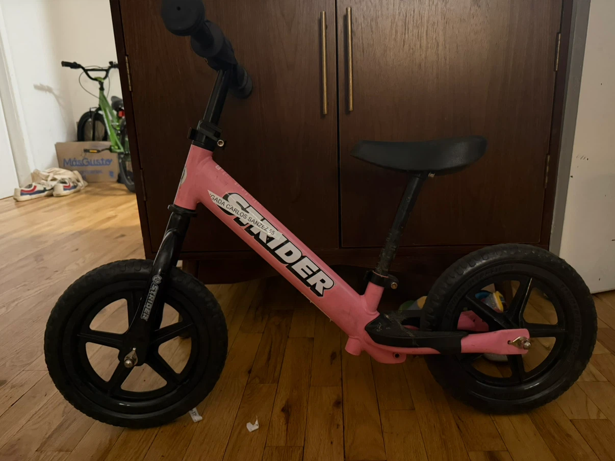 Strider Sport Balance Bike - Pink