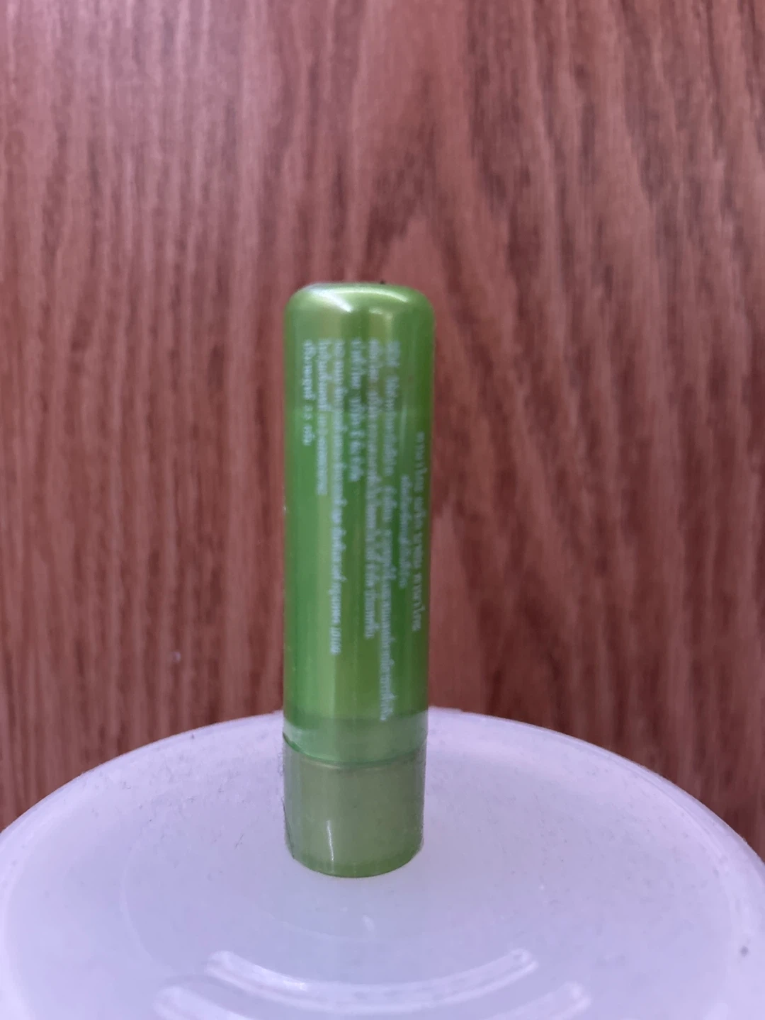 TaNaKO MAGIC Aloe Vera 99% Soothing Gel Lip Balm - photo 2