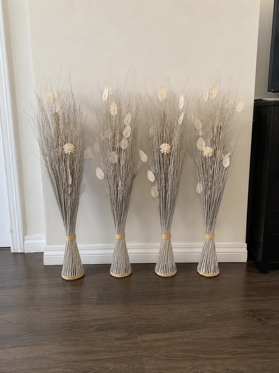 Set of 4 Dried Floral Arrangements with Woven Bases