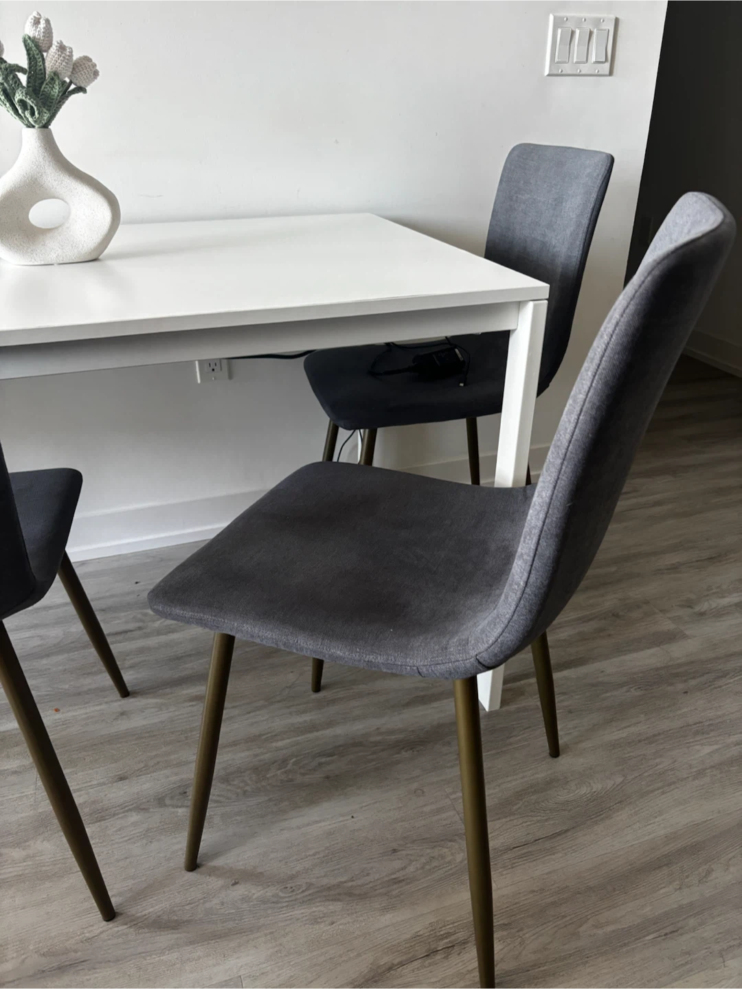IKEA VIHALS Dining Table + 4 chairs - photo 2