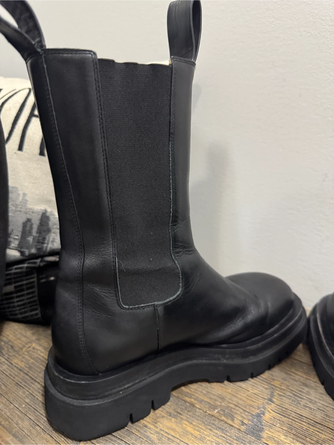 Bottega veneta “lug” boots - sz 37 - photo 5