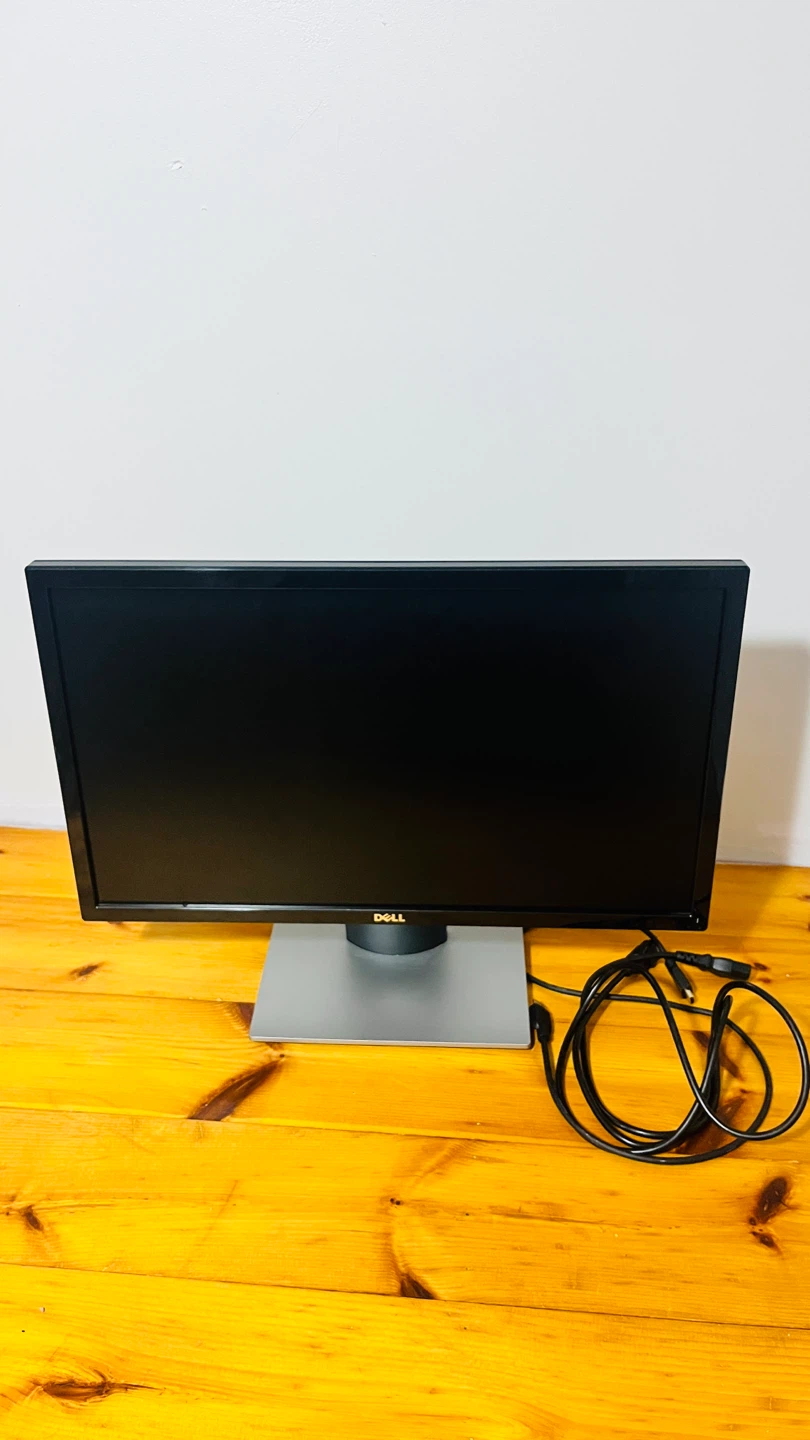 Dell 24” Full HD Monitor – 1080p, 2x HDMI
