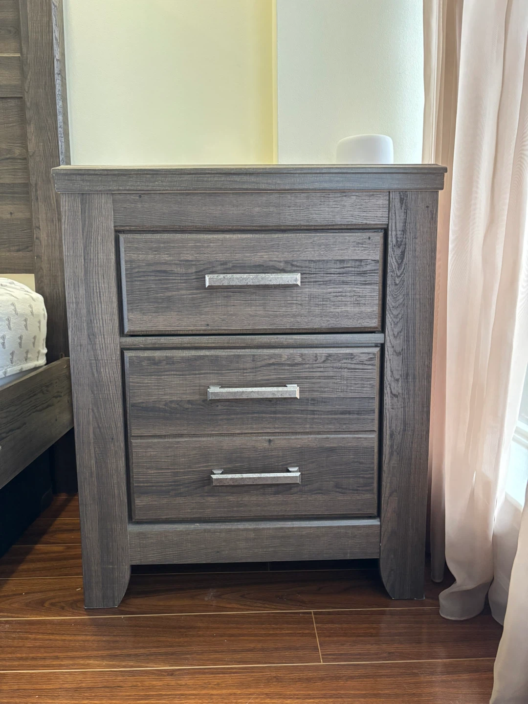 3-Drawer Nightstand / Bedside Table