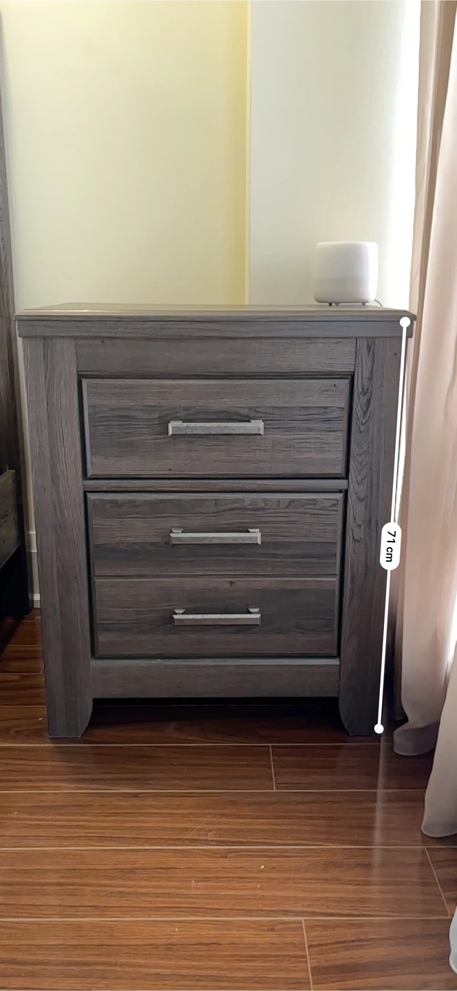 3-Drawer Nightstand / Bedside Table - photo 3