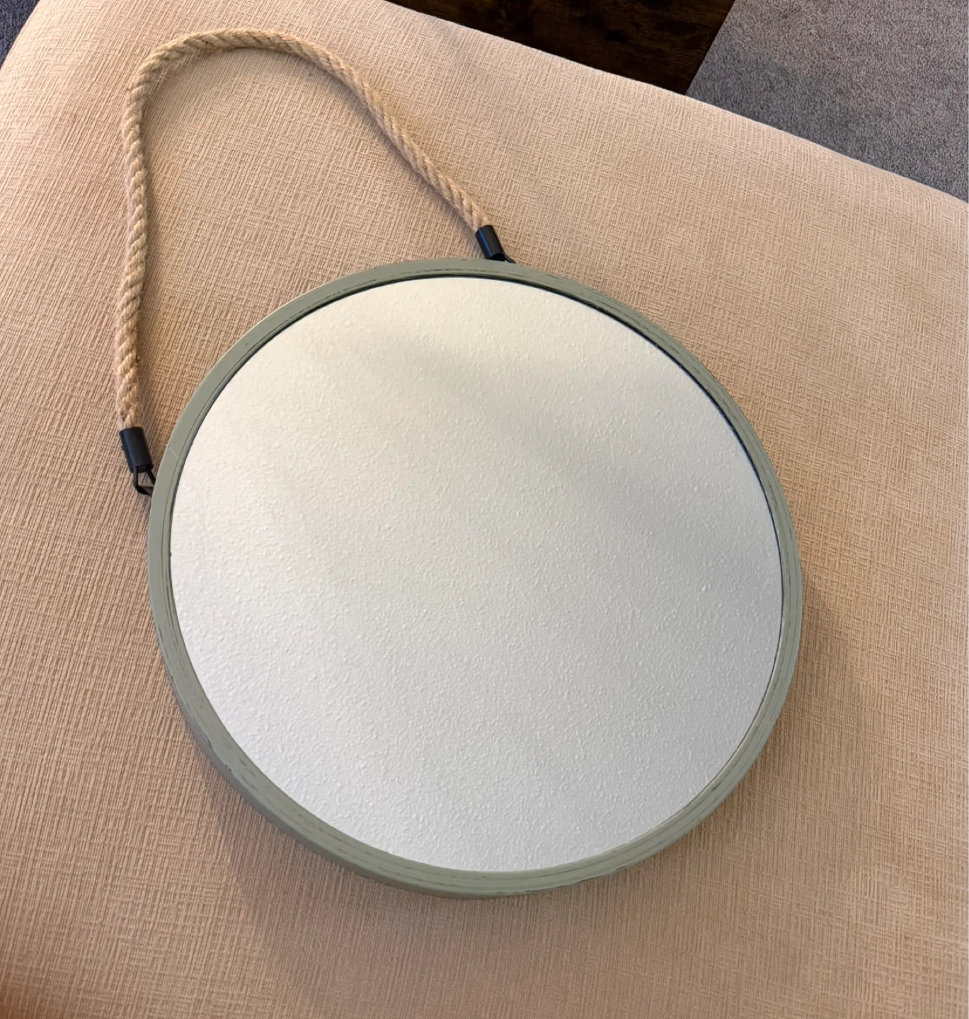 Round Wall Mirror with Rope Hanger