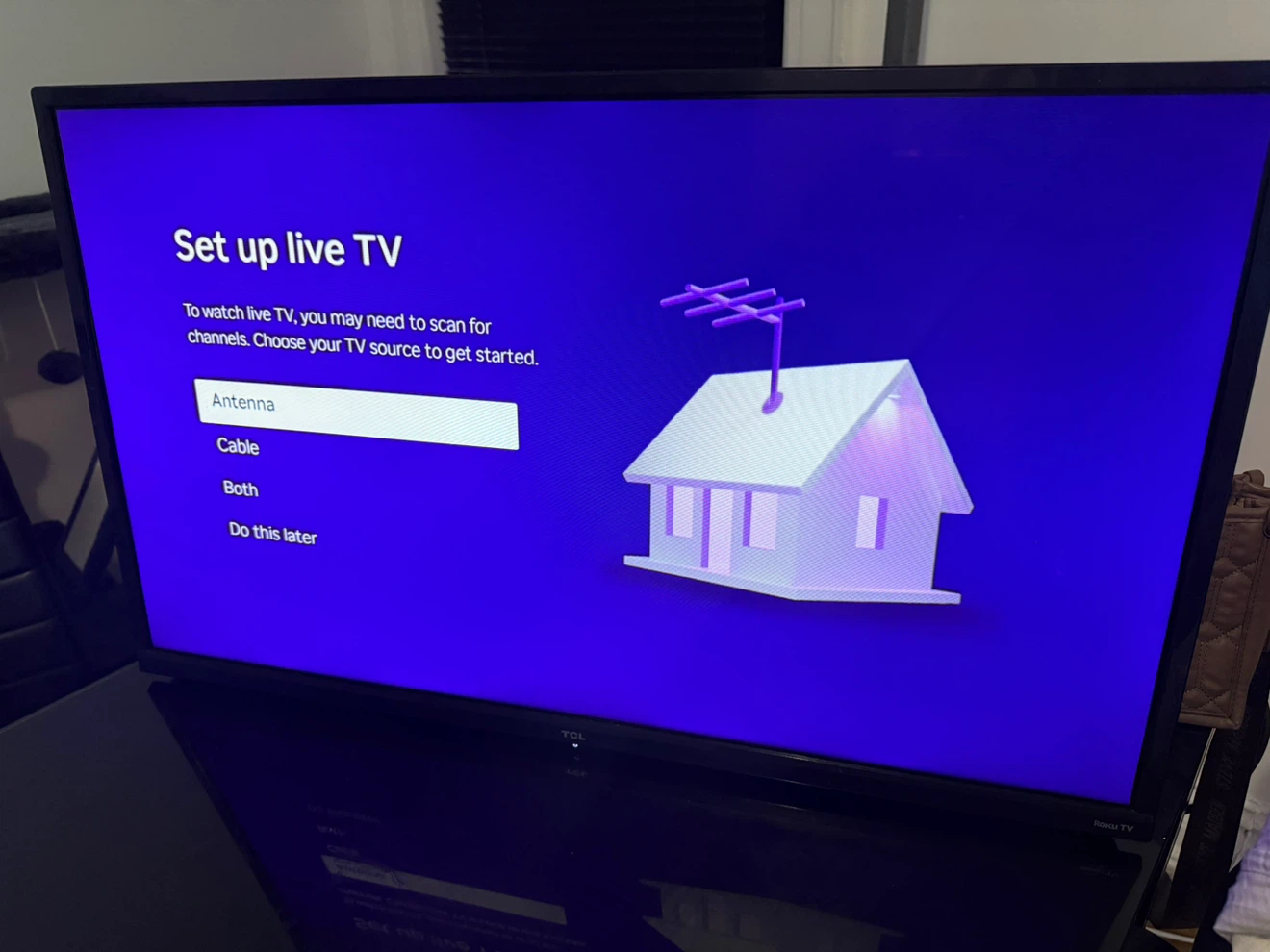 TCL Roku TV 32 - photo 2
