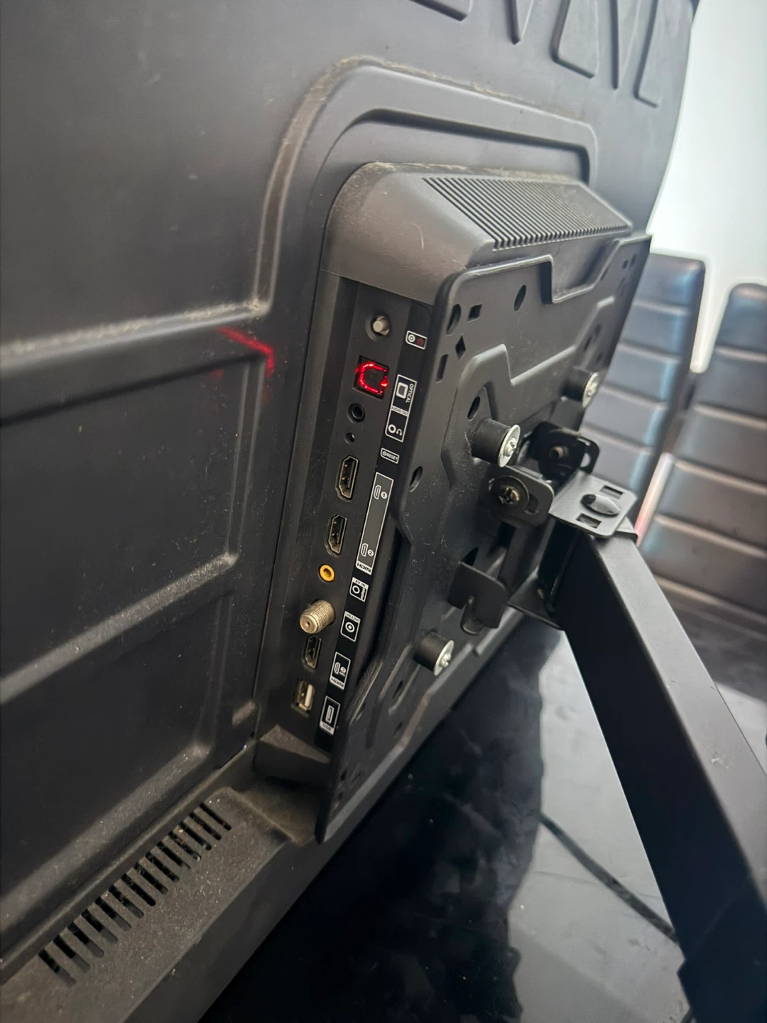 TCL Roku TV 32 - photo 5