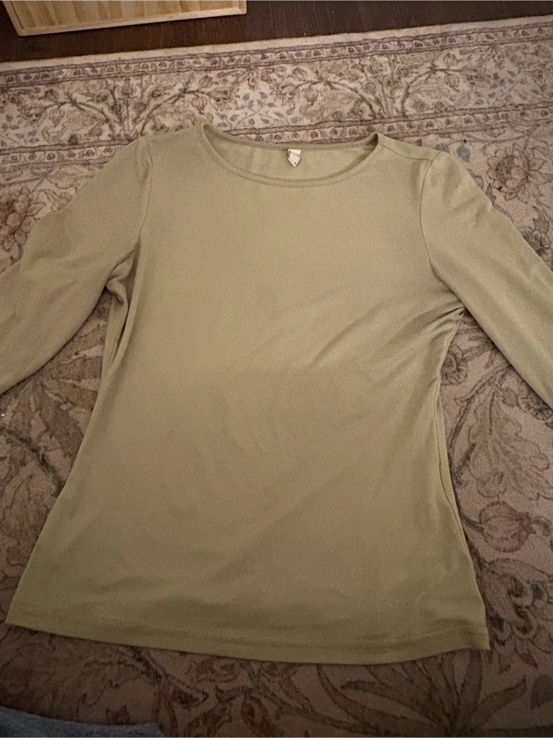 Assorted Long Sleeve Tops Bundle $3 - photo 5