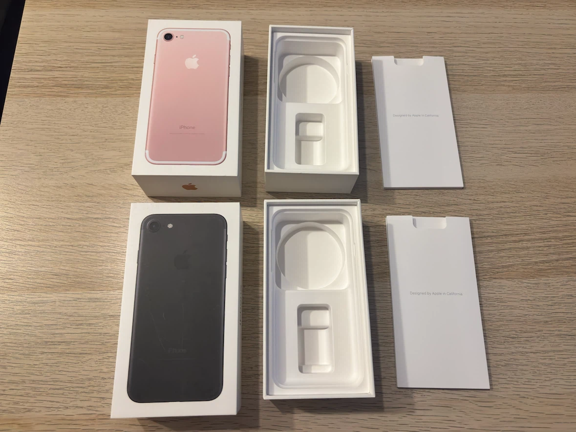 Apple iPhone 7 two BOXES - photo 3