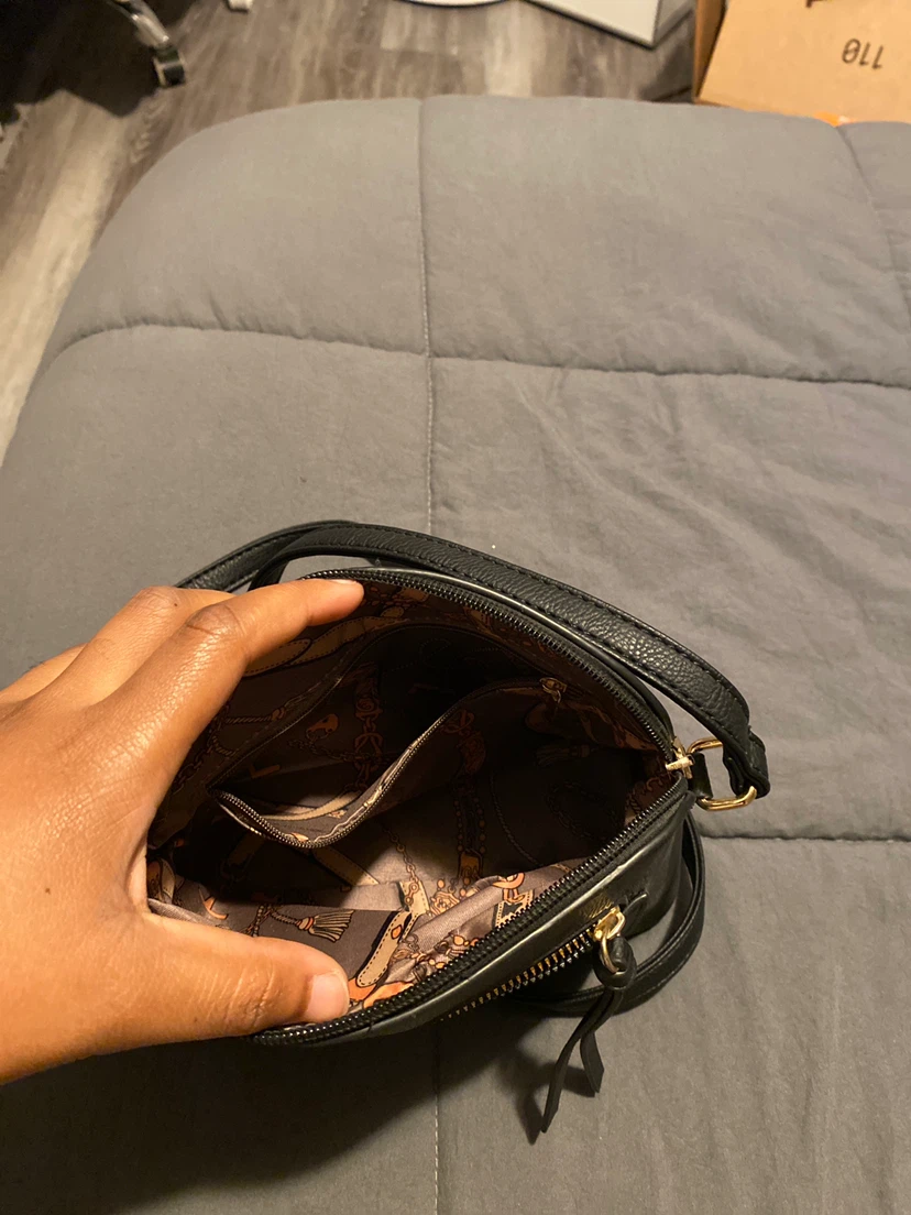 Black Dome Crossbody Purse - photo 2
