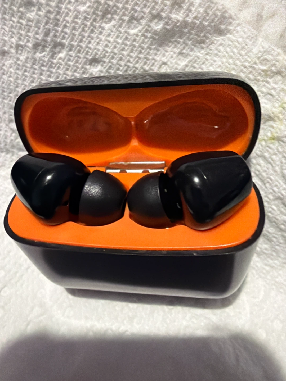 Black Wireless Earbuds - photo 2