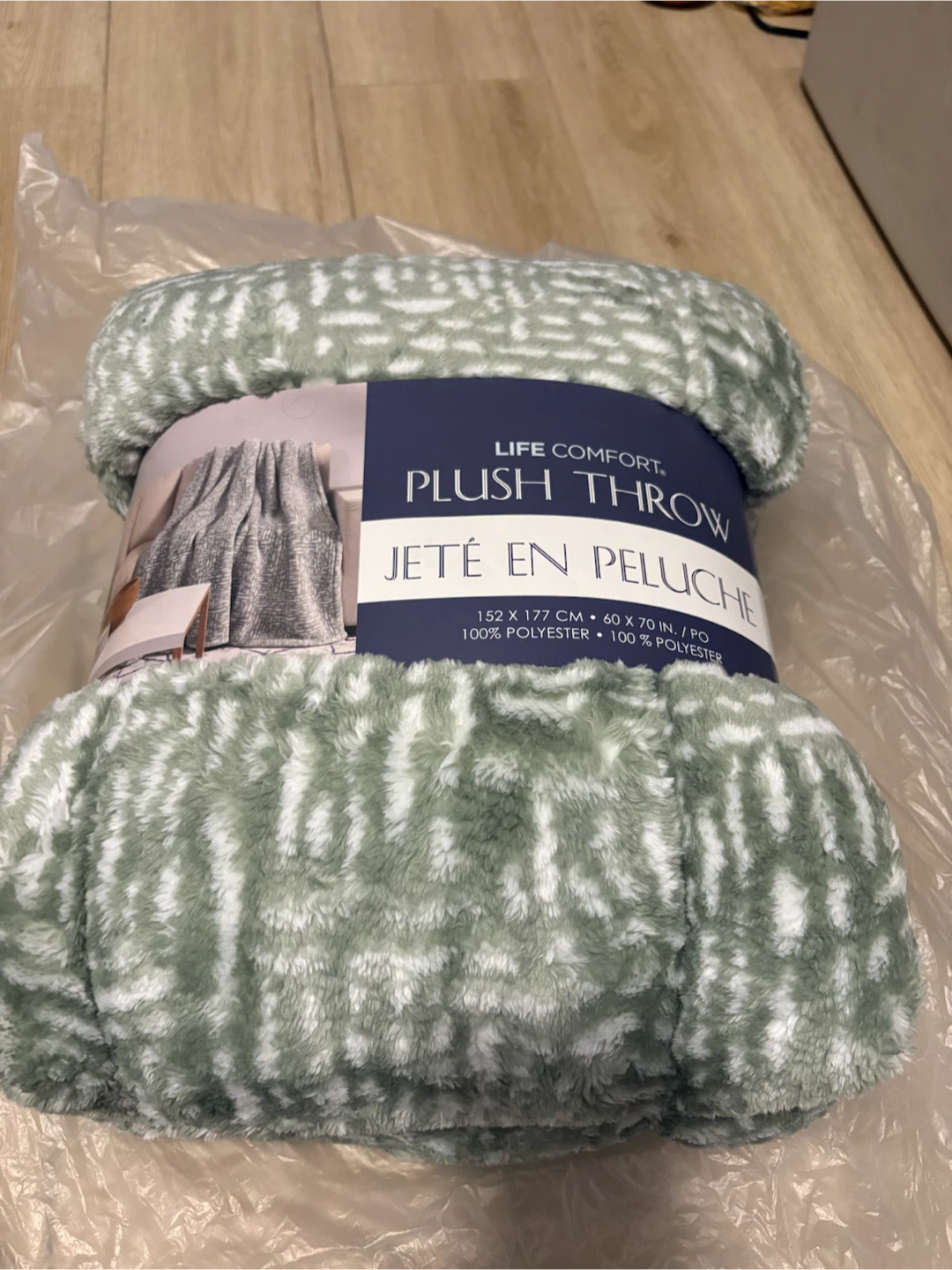 Life Comfort Plush Throw Blanket Green/White 60x70 In.