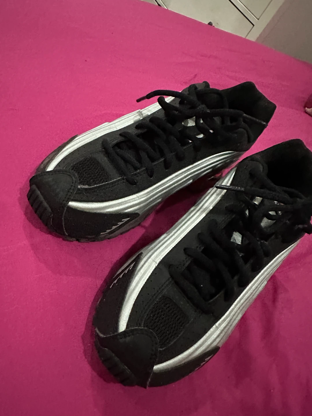 Nike Shox black & silver sneakers 7Y for kid