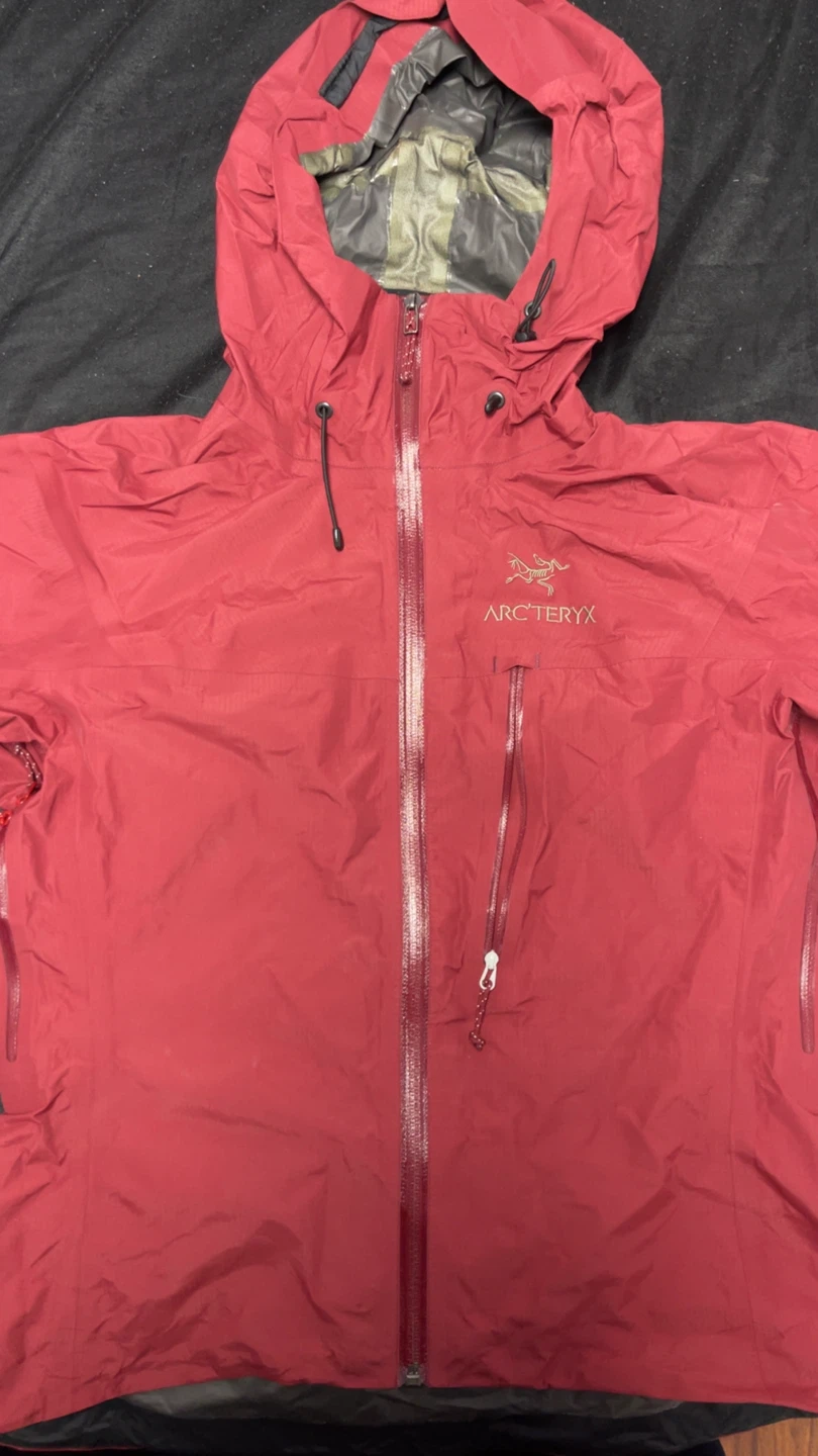 Arc'teryx Women's Red Waterproof Jacket - photo 3