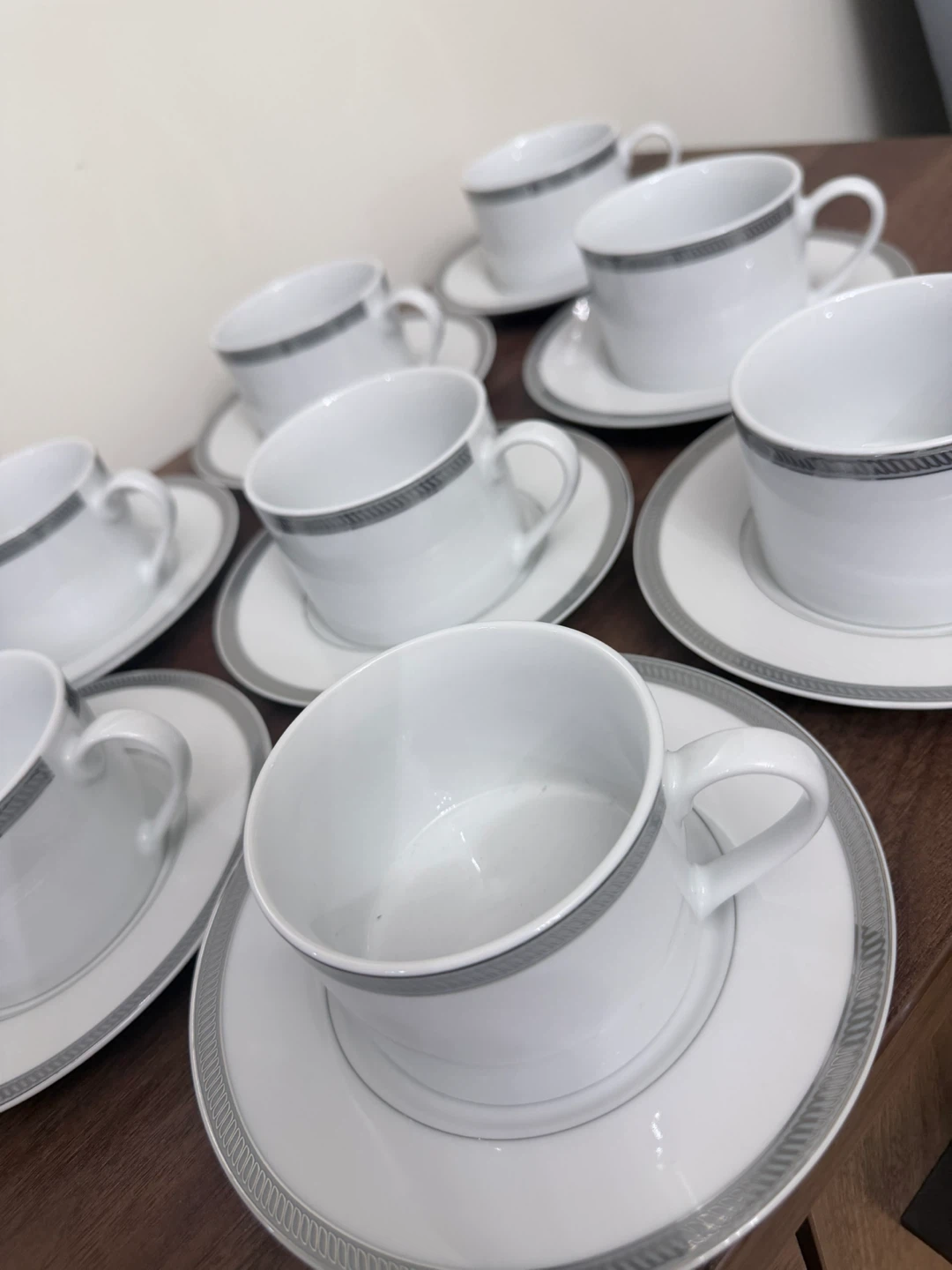 BOWRING WHITE PORCELAIN DINNERWARE SET - photo 4