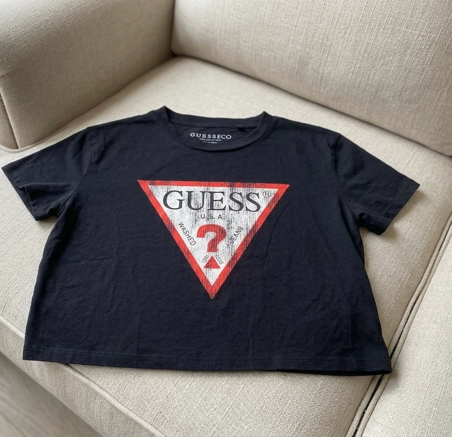 Guess Black Cropped T-Shirt - photo 2