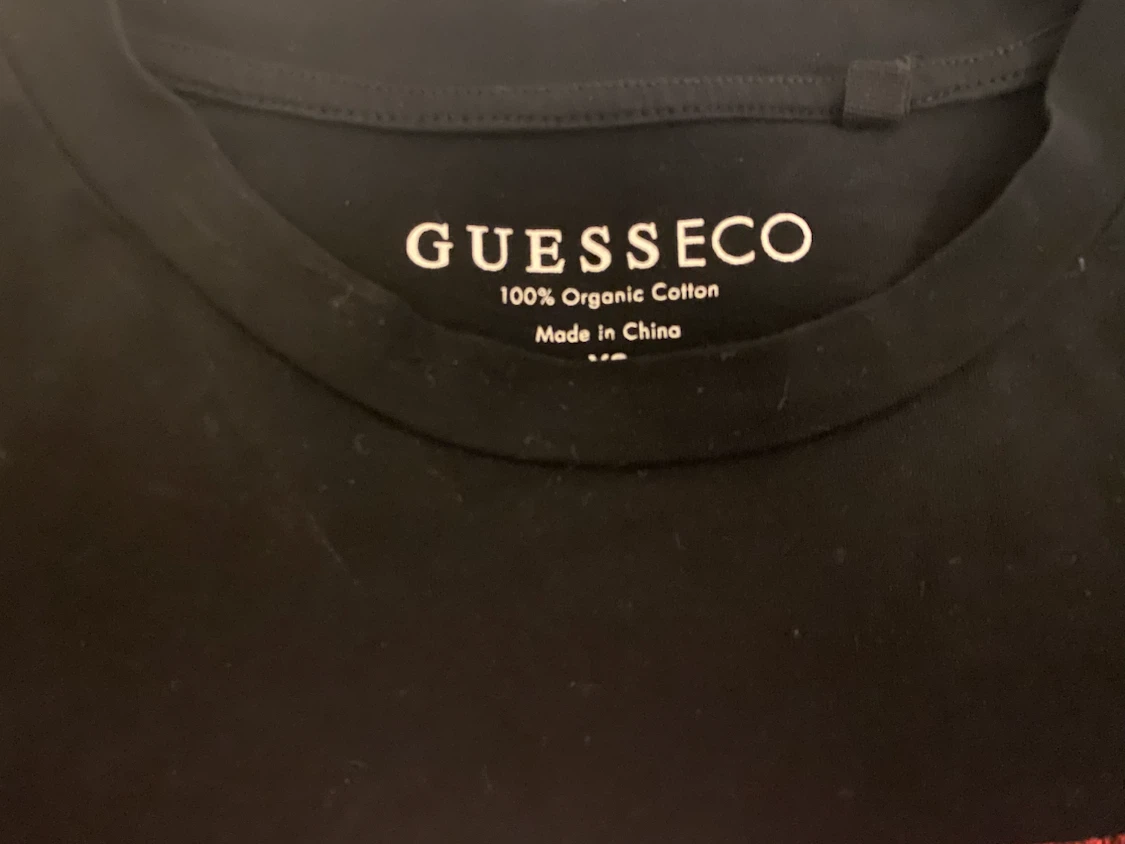 Guess Black Cropped T-Shirt - photo 5