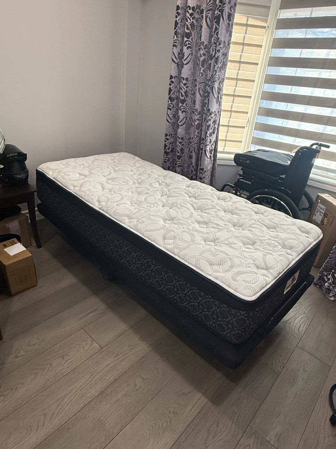Kingsdown Motion Adjustable Bed Base