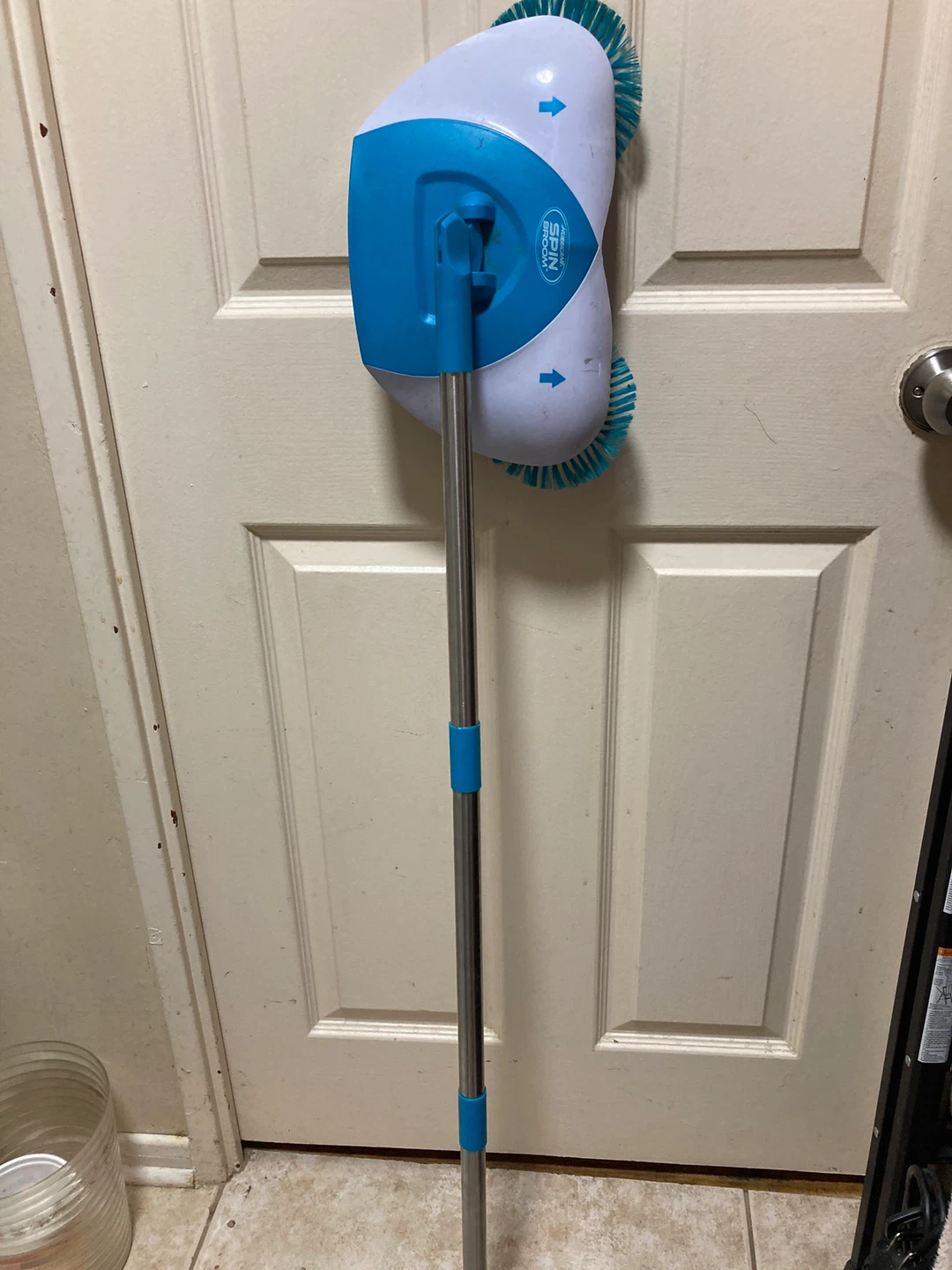 Hurricane Spin Broom
