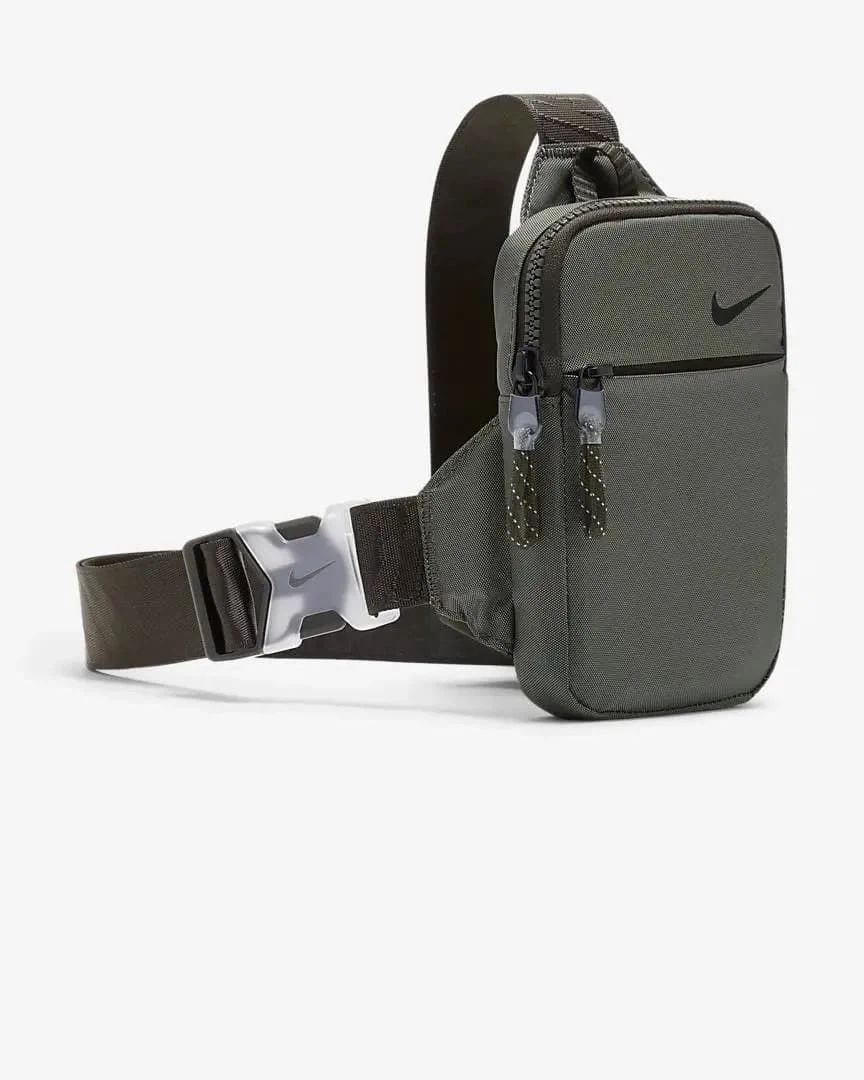 Nike Essentials Crossbody