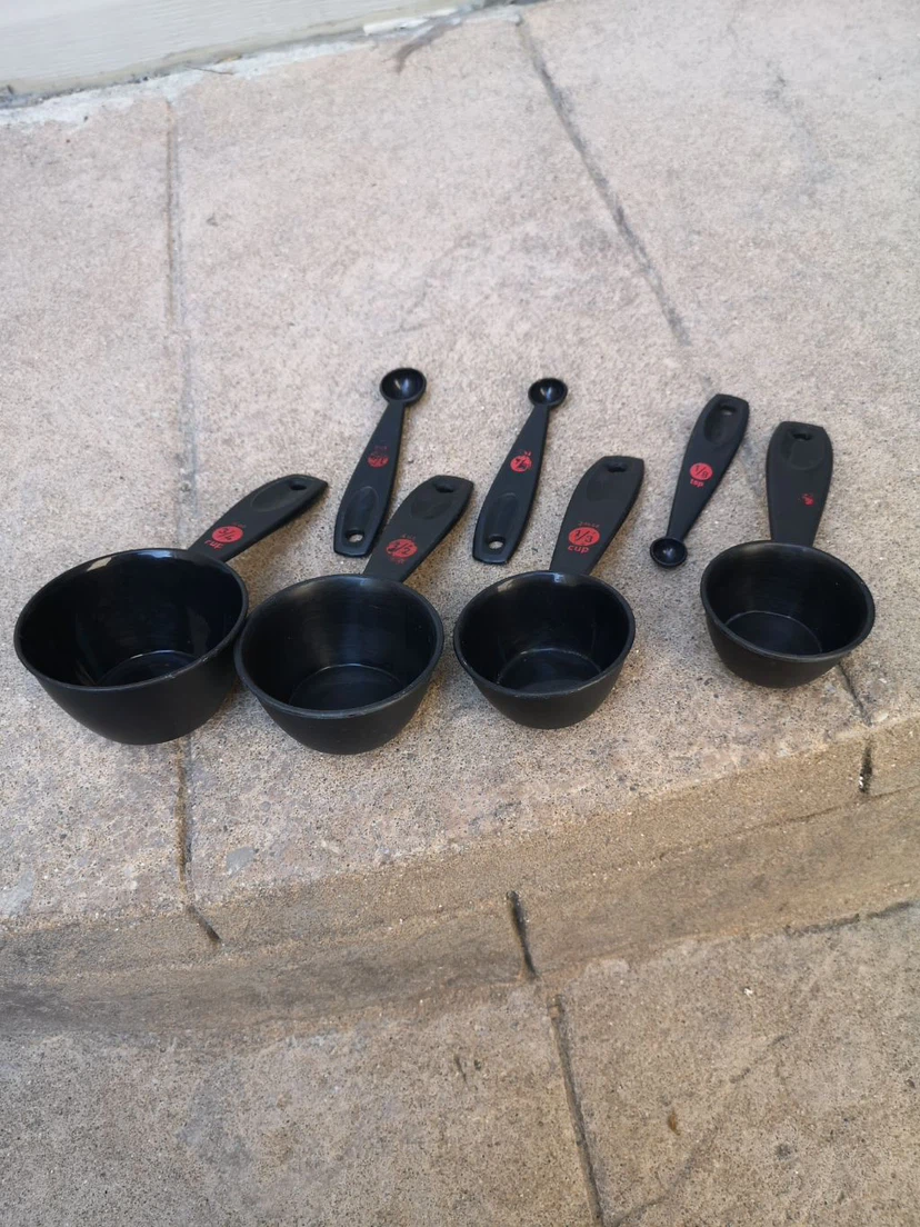 Black Measuring Cups and Spoons Set