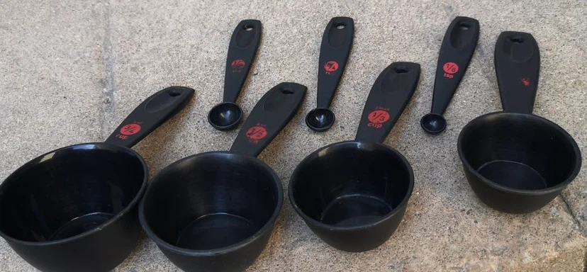 Black Measuring Cups and Spoons Set - photo 2