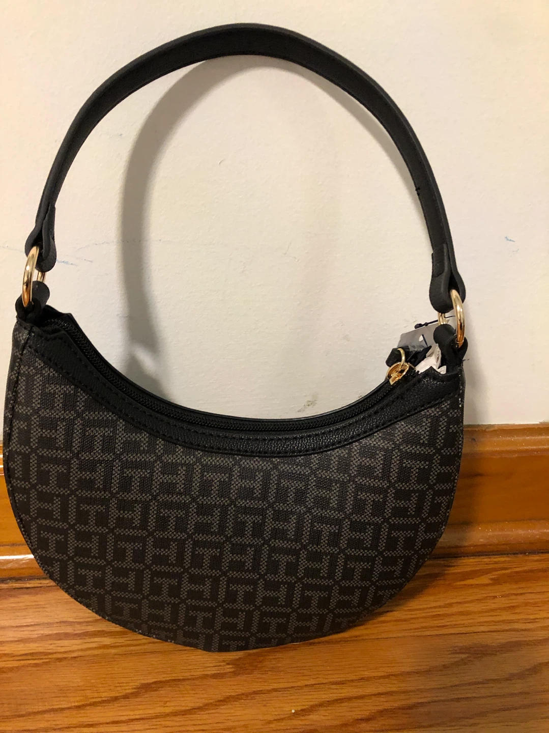 Tommy Hilfiger Monogram Shoulder Bag - photo 2