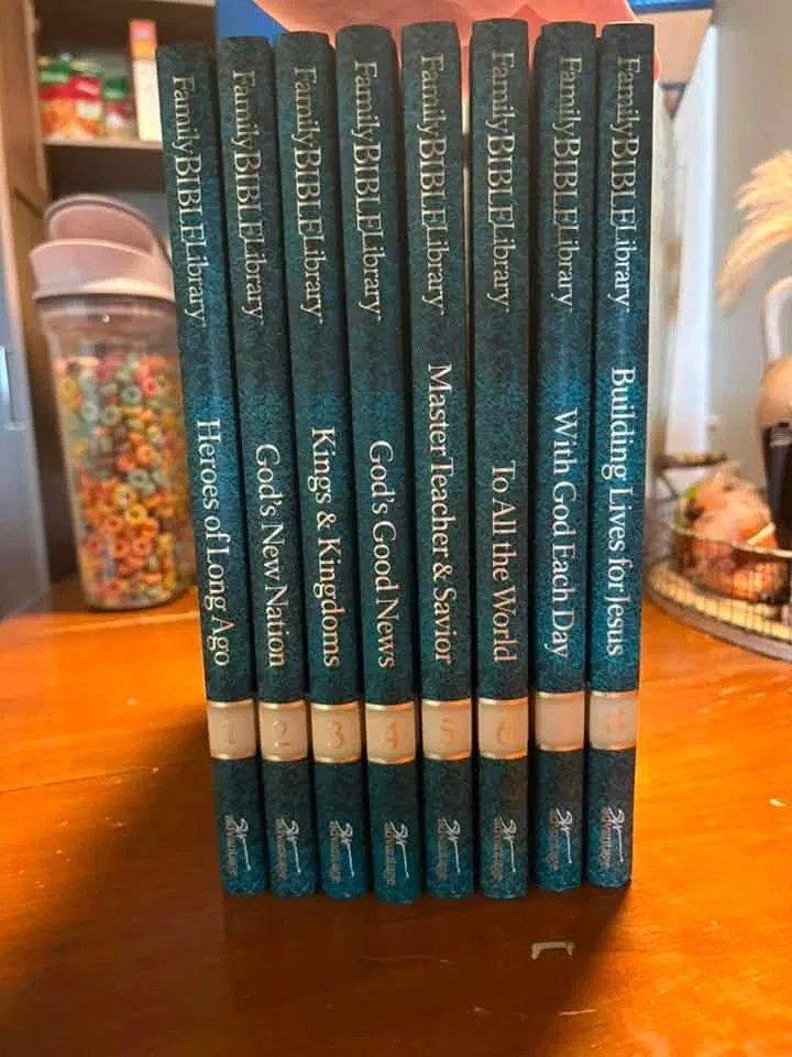 Family BIBLE Library Book Set