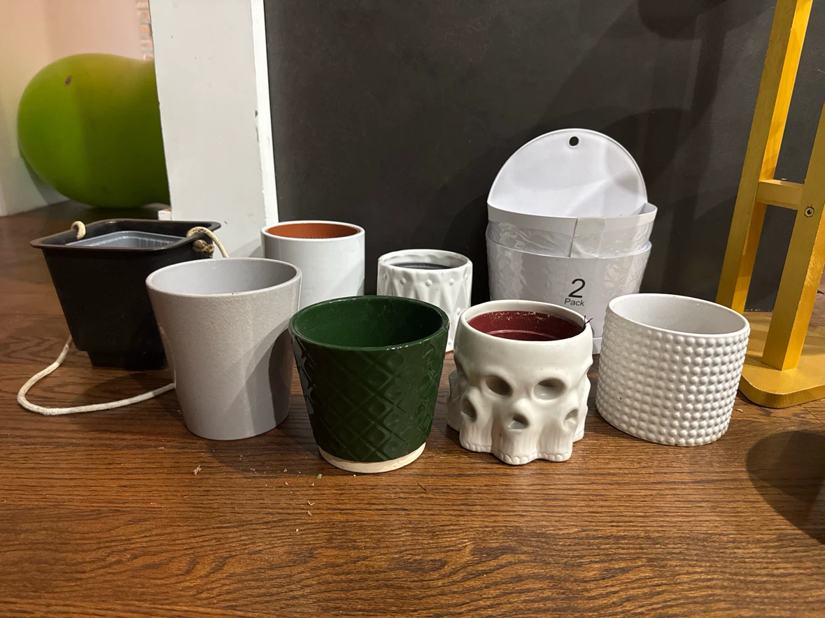 Assorted Decorative Plant Pots and Display Stands - photo 2