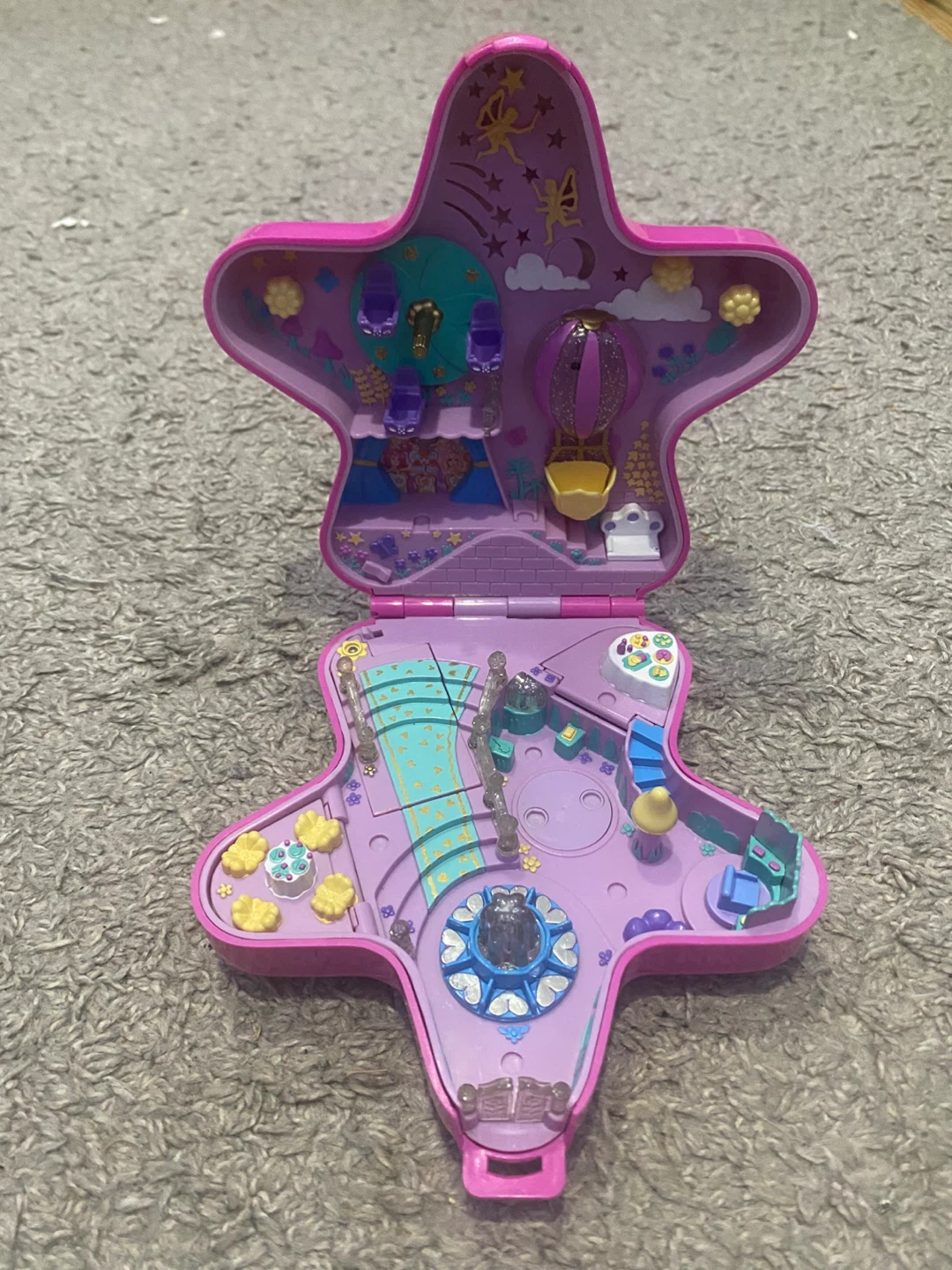 Vintage 1990s Polly Pocket playset