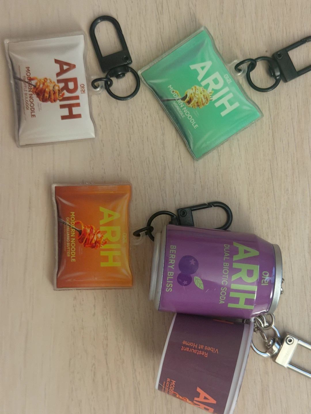 BTS ARIH Modern Noodle & Soda Keychains - photo 2