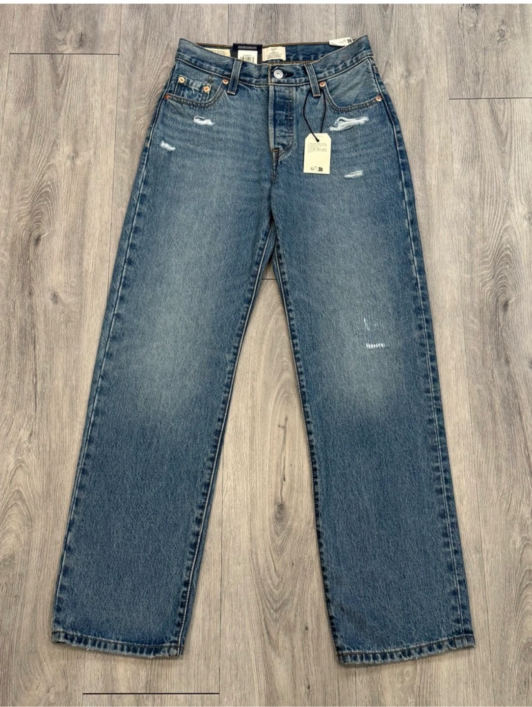 Levi jeans