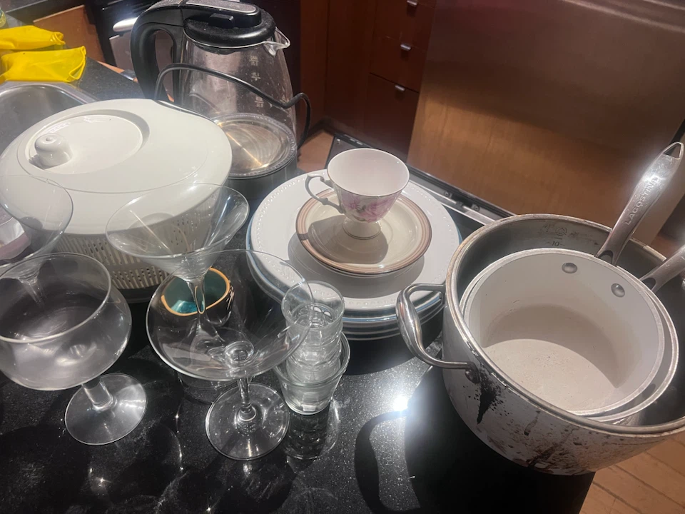 Assorted Kitchenware and Drinkware - photo 3