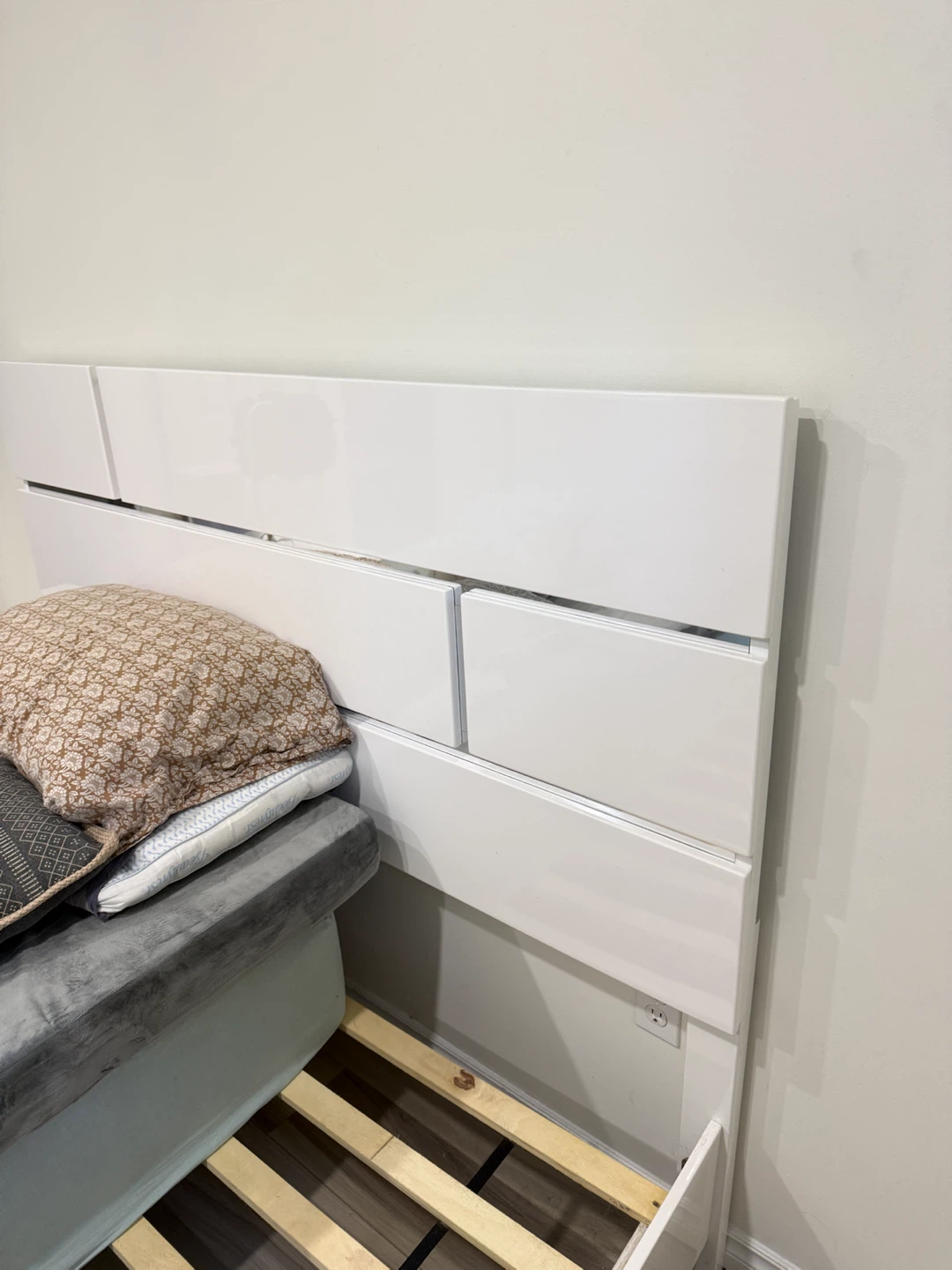 White queen Bedroom Set