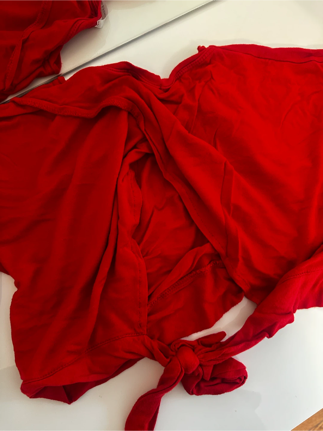 Red "Pretty And Smiling Girls" T-Shirt with Sequins - photo 2