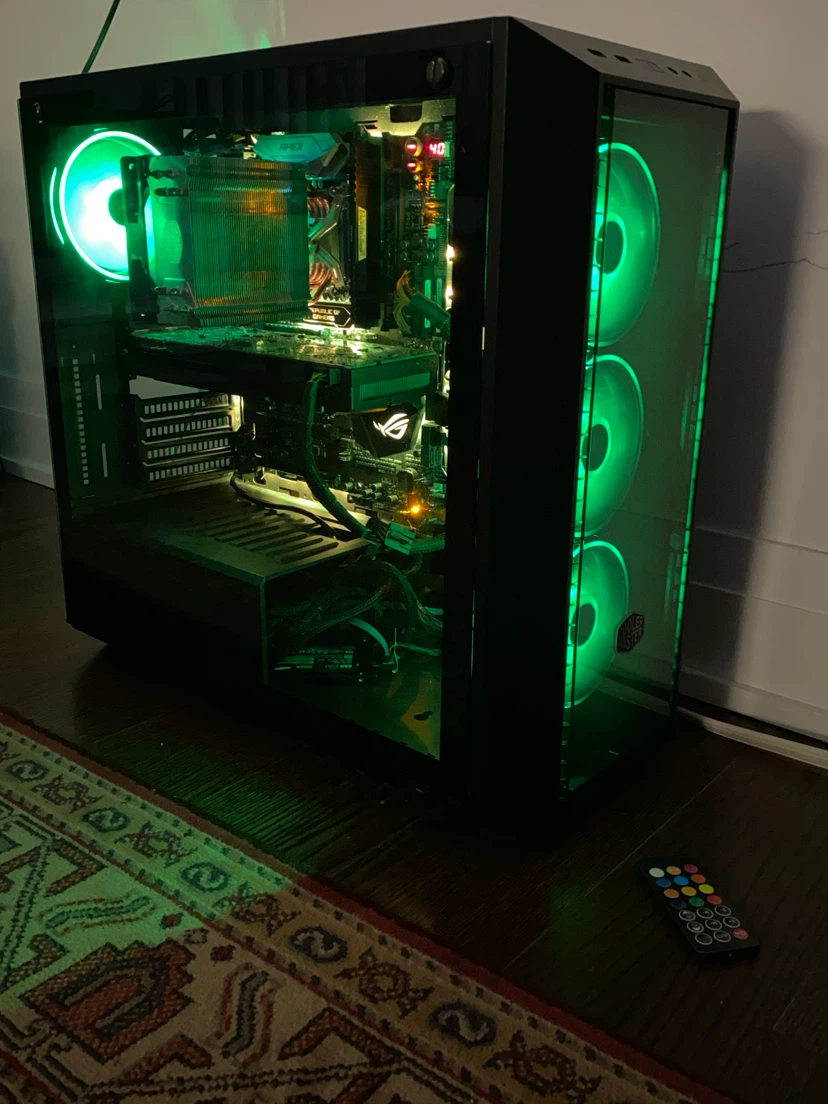 Custom Gaming PC with RGB Lighting + monitor + keyboard - photo 3