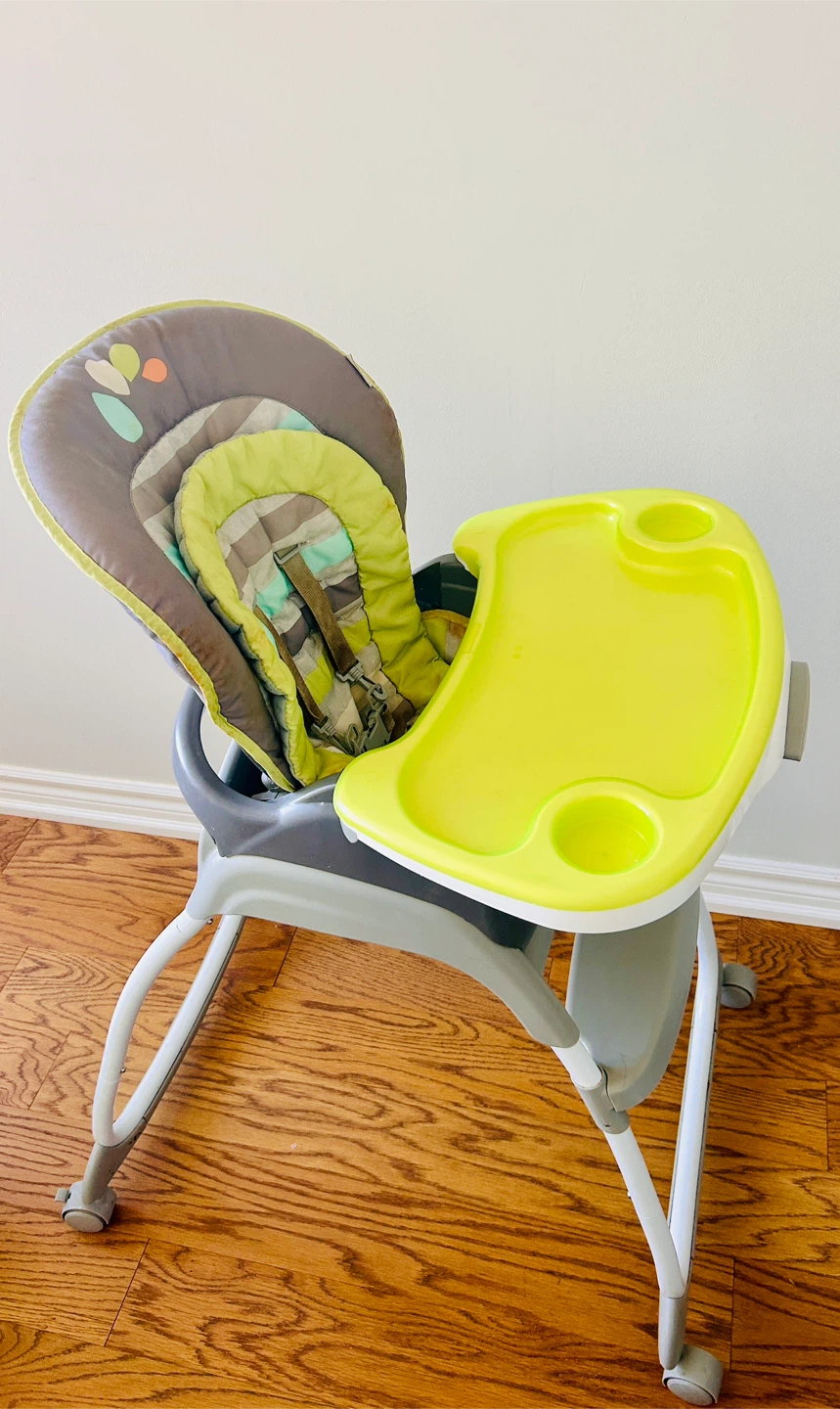 Ingenuity Baby High Chair with Removable Tray & Wheels - photo 2