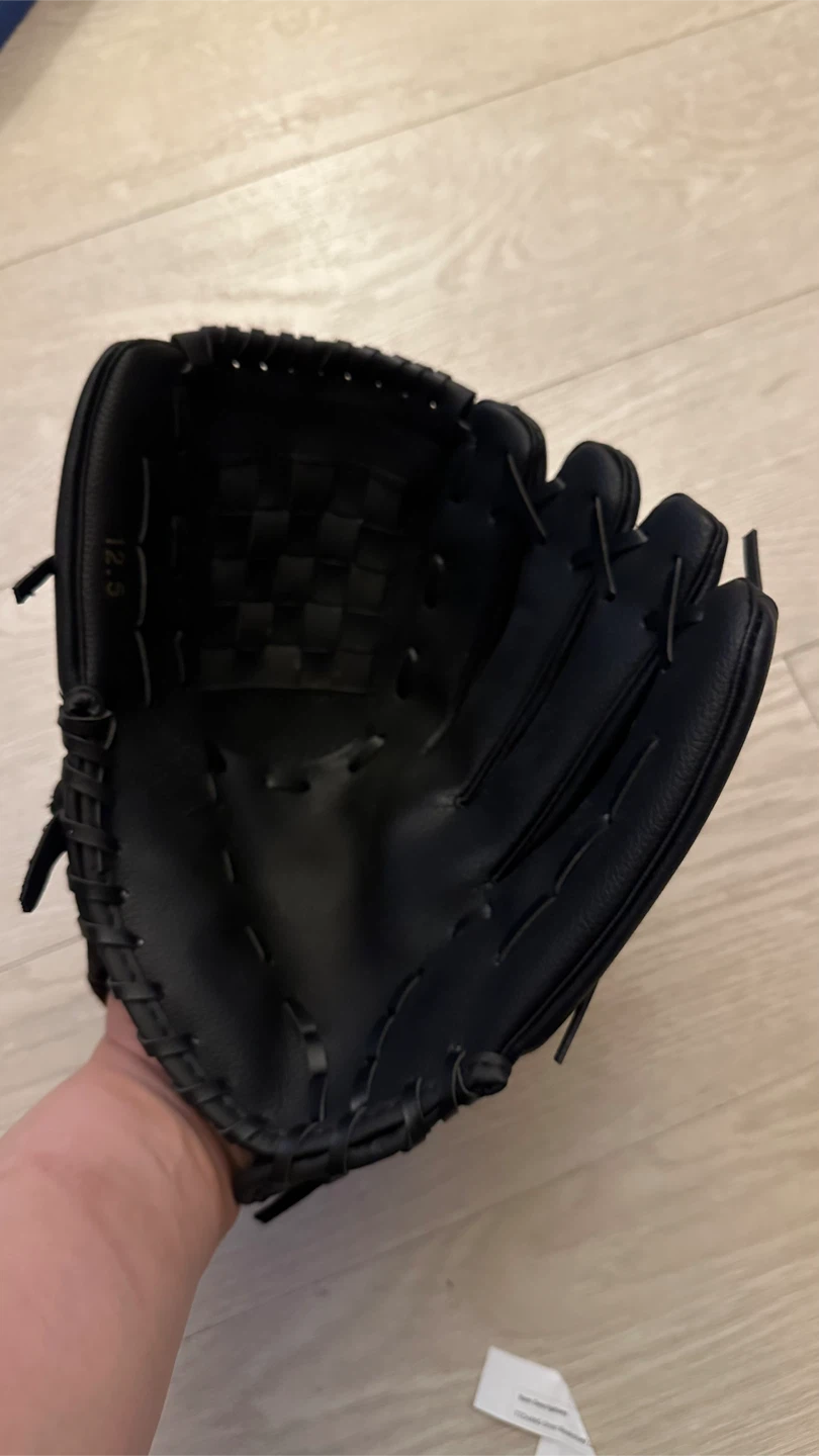 Black Baseball Glove - photo 3